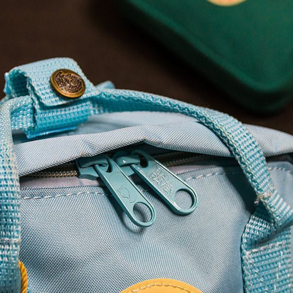 Рюкзак Fjallraven Kanken Mini колір хакі 23510-7L-h фото